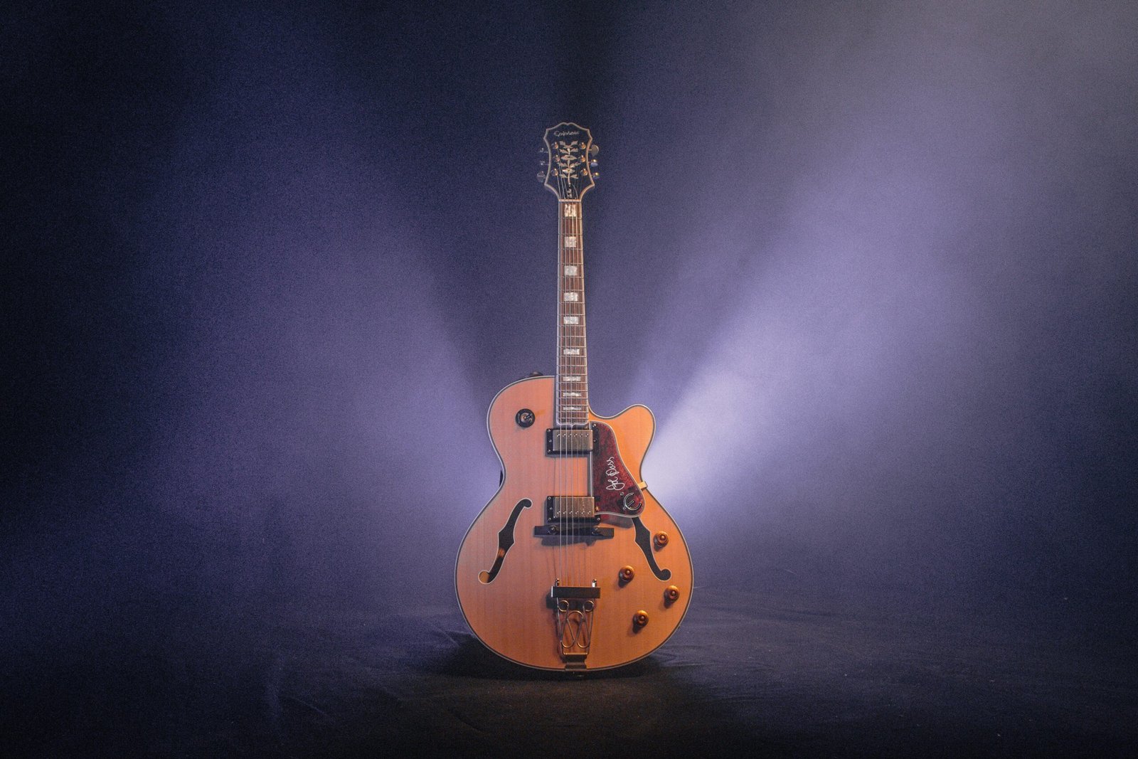 WEM Sapphire Electric Guitar